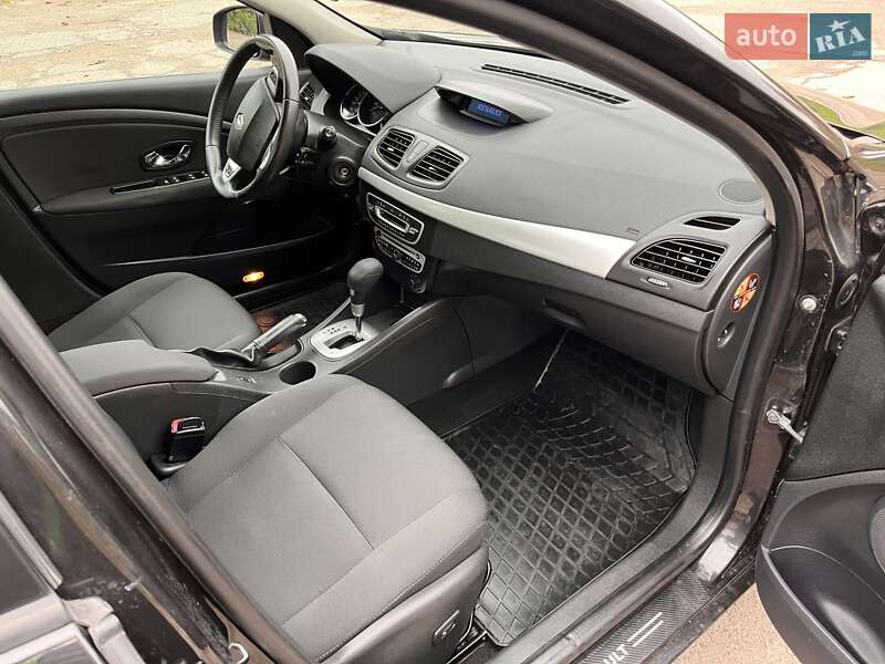 Седан Renault Fluence 2012 в Смеле