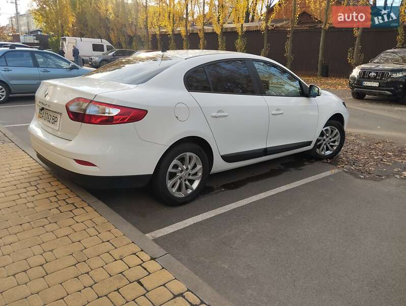 Седан Renault Fluence 2012 в Киеве