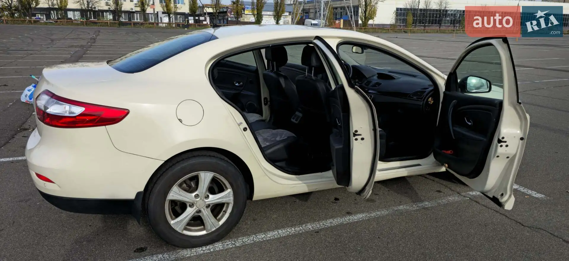 2013 Renault Fluence - мініатюра 12