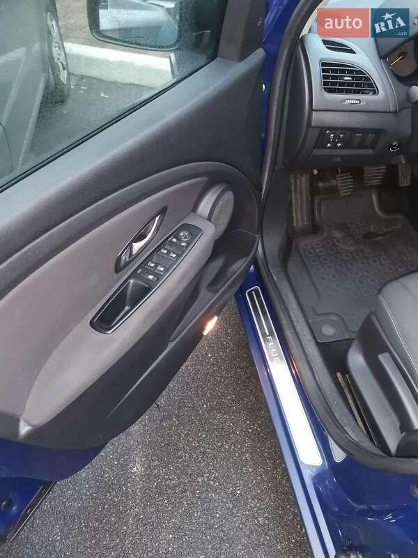 Седан Renault Fluence 2011 в Ворзелі