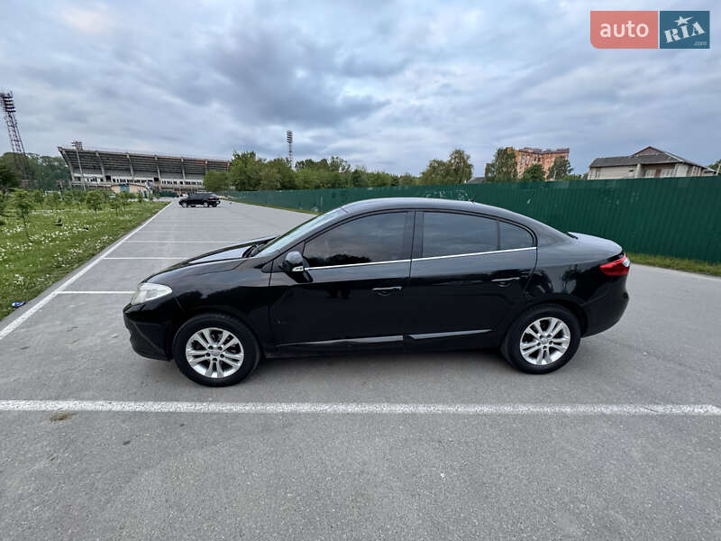 Седан Renault Fluence 2010 в Коломые
