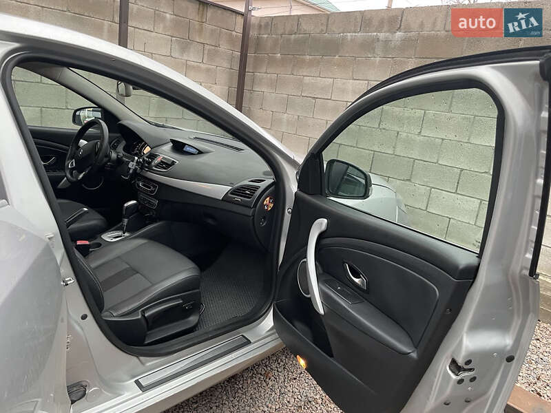 Седан Renault Fluence 2011 в Николаеве