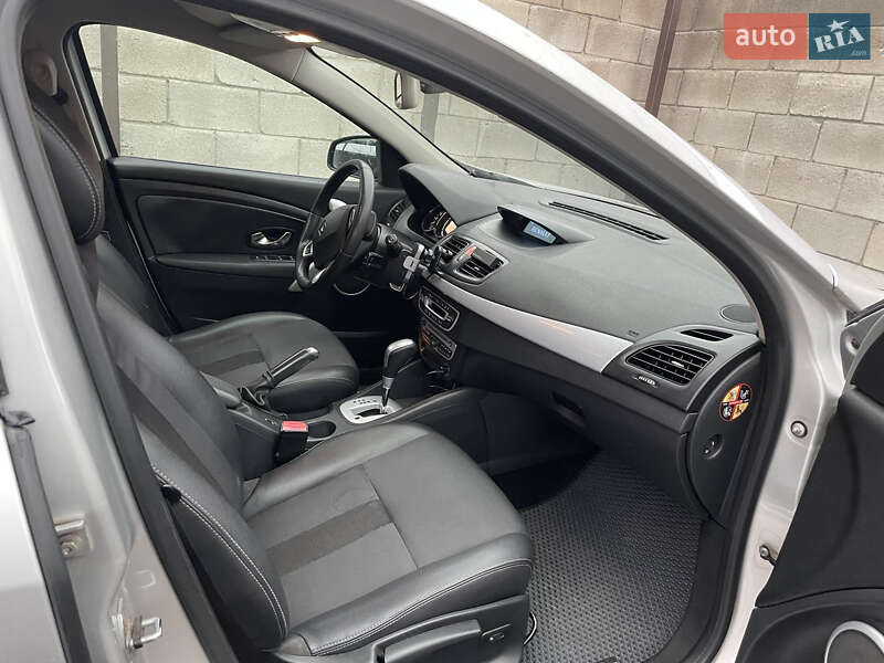 Седан Renault Fluence 2011 в Николаеве