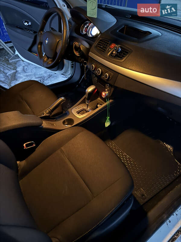 Седан Renault Fluence 2014 в Кропивницькому