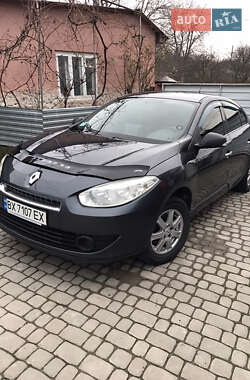 Седан Renault Fluence 2010 в Чемеровцах