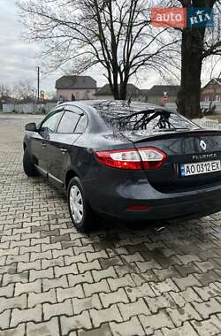 Седан Renault Fluence 2011 в Виноградові