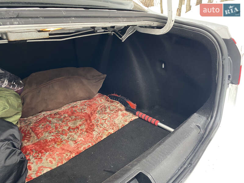 Седан Renault Fluence 2010 в Киеве