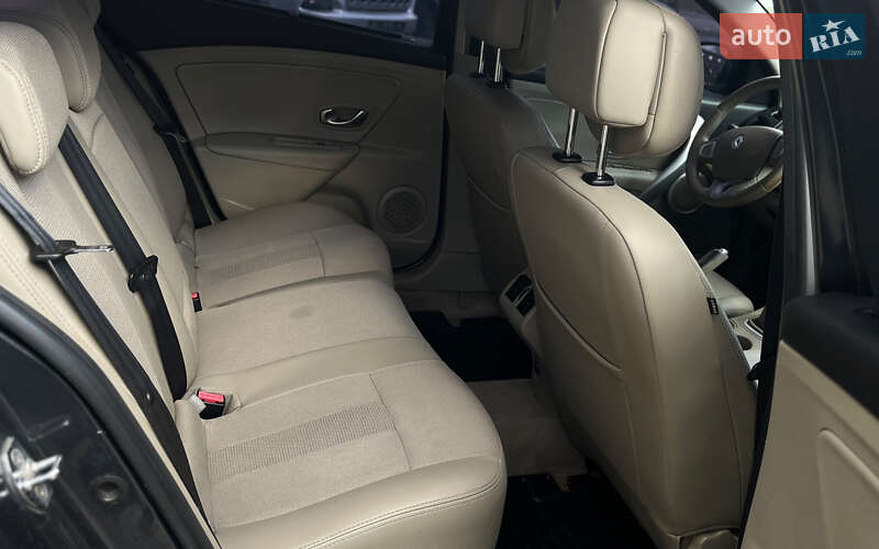 Седан Renault Fluence 2010 в Мукачево фото 22 Седан Renault Fluence 2010 в Мукачево
