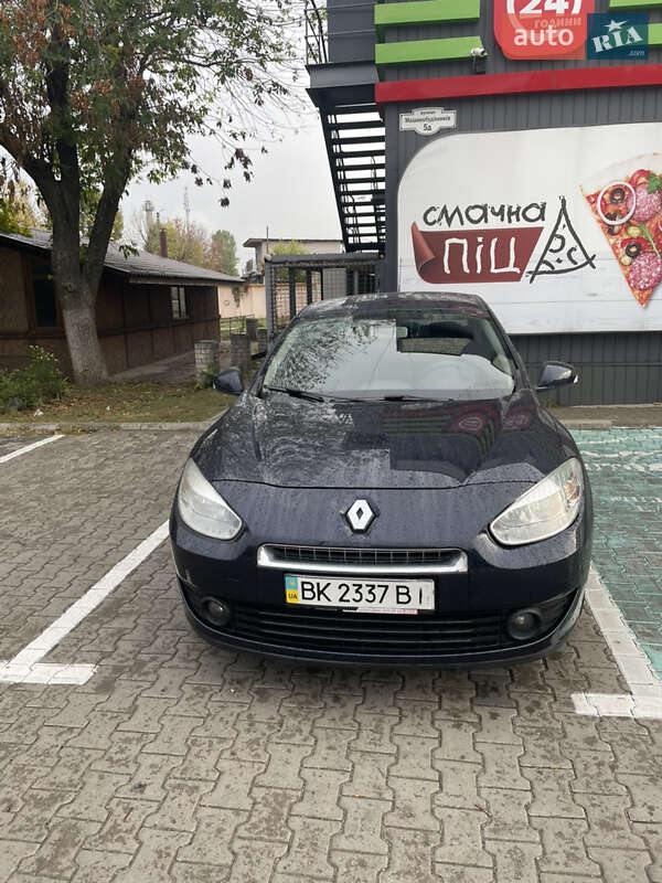 Седан Renault Fluence 2010 в Киеве