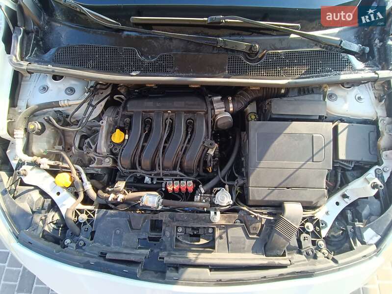Седан Renault Fluence 2010 в Кропивницькому