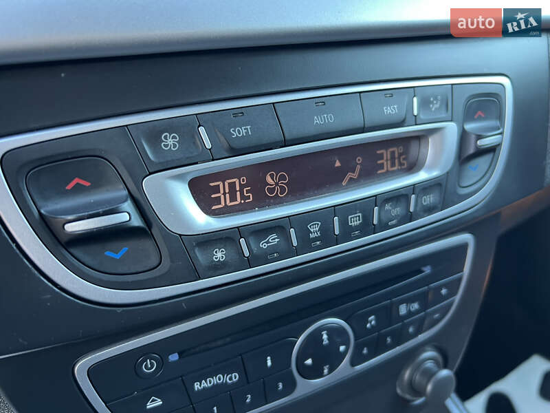 Седан Renault Fluence 2011 в Івано-Франківську