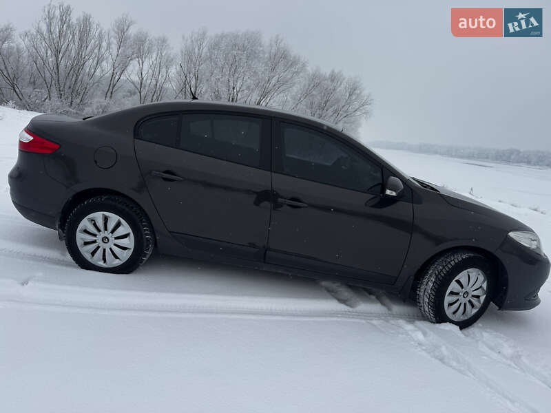 Седан Renault Fluence 2015 в Кам'янець-Подільському