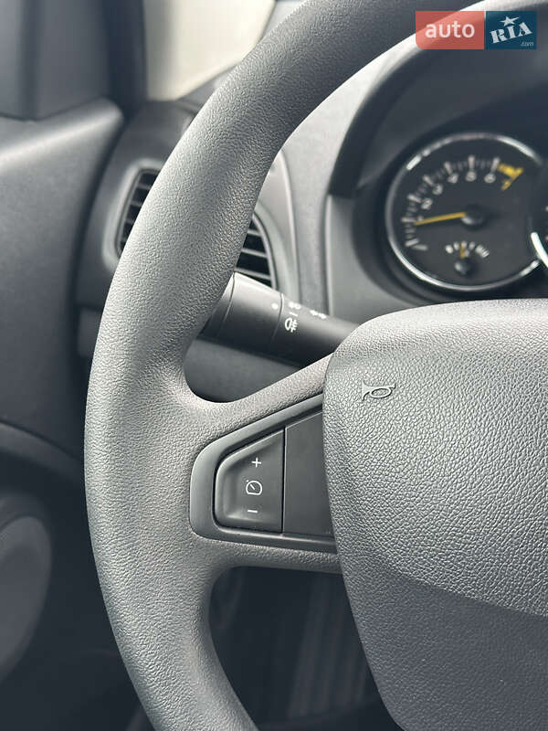 Седан Renault Fluence 2010 в Луцьку