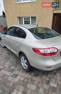 Седан Renault Fluence 2010 в Виноградове
