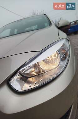 Седан Renault Fluence 2010 в Виноградове