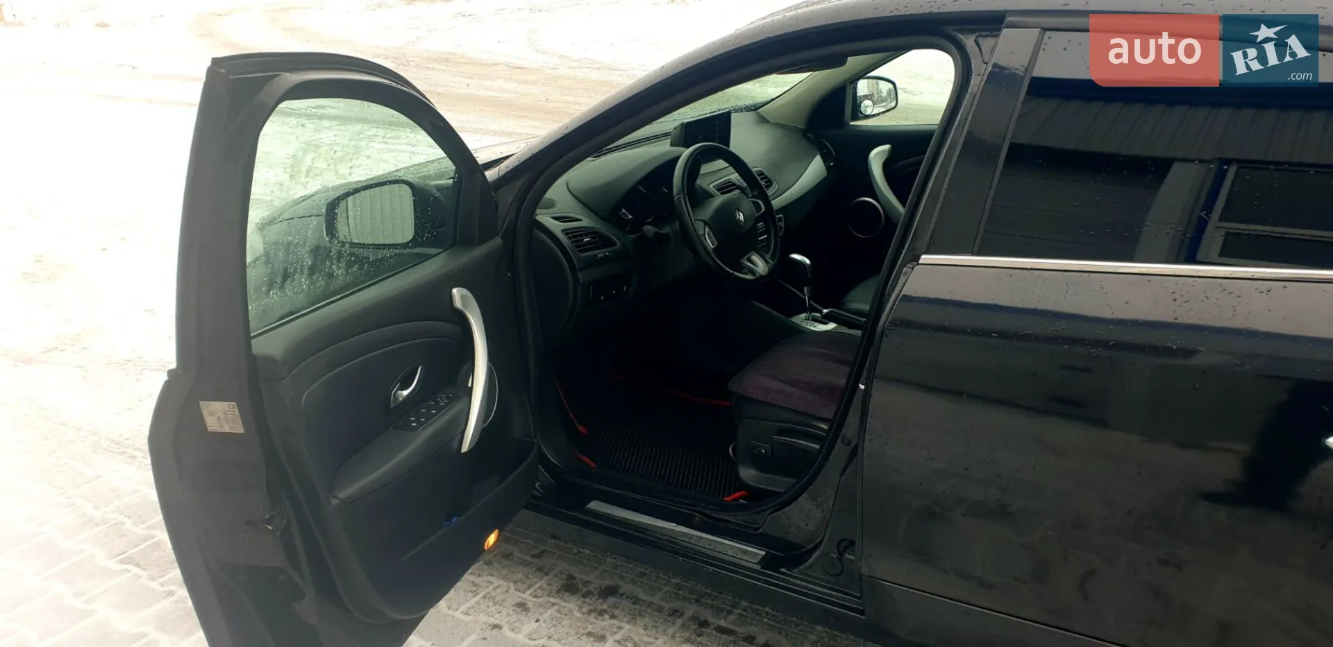 2010 Renault Fluence - мініатюра 13
