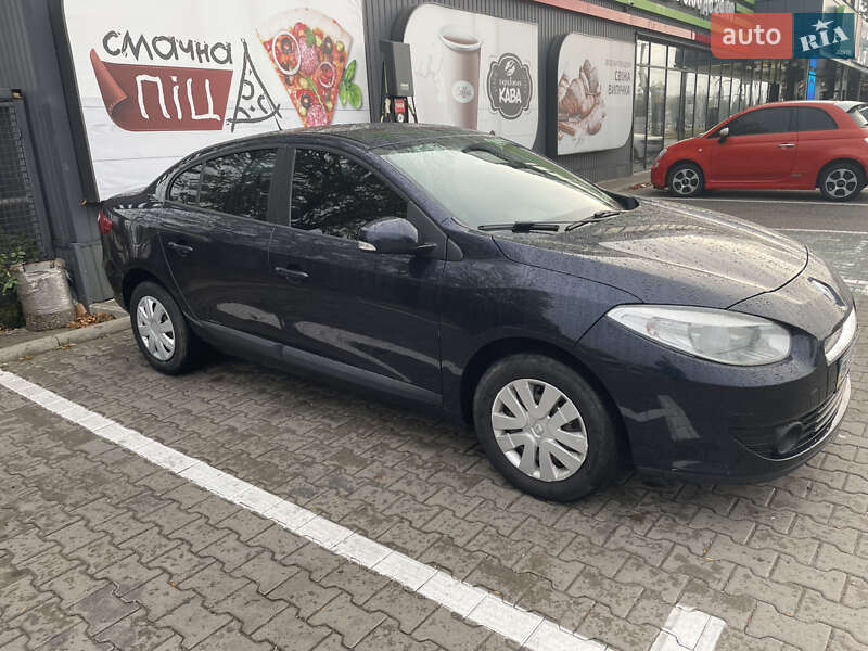 Седан Renault Fluence 2010 в Киеве