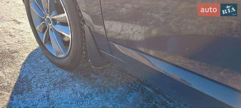 Седан Renault Fluence 2012 в Киеве