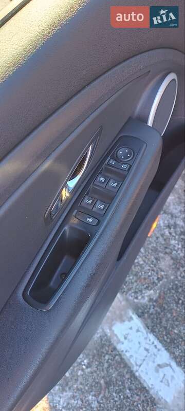 Седан Renault Fluence 2012 в Киеве