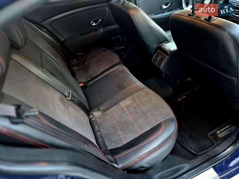 Седан Renault Fluence 2011 в Киеве