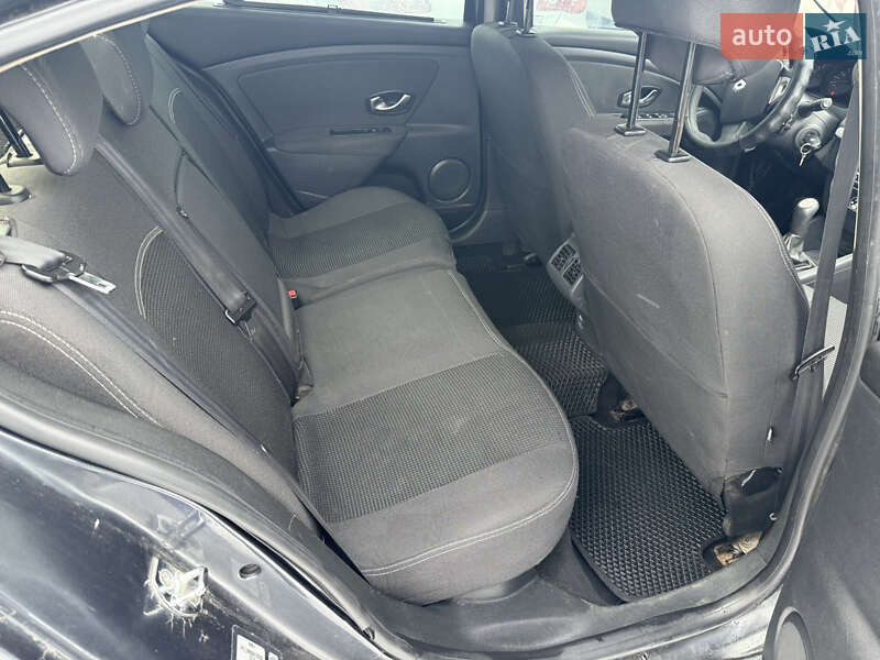 Седан Renault Fluence 2010 в Умані фото 21 Седан Renault Fluence 2010 в Умані