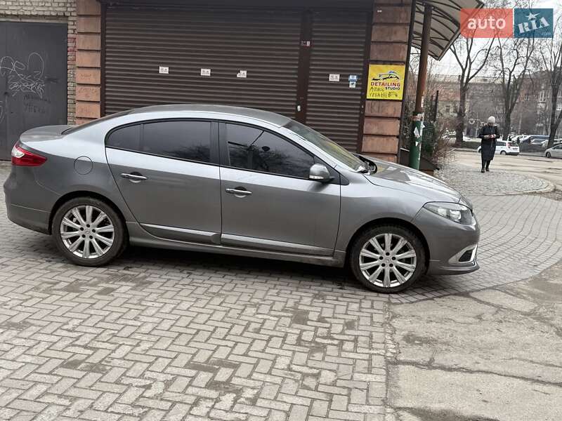 Седан Renault Fluence 2016 в Запорожье