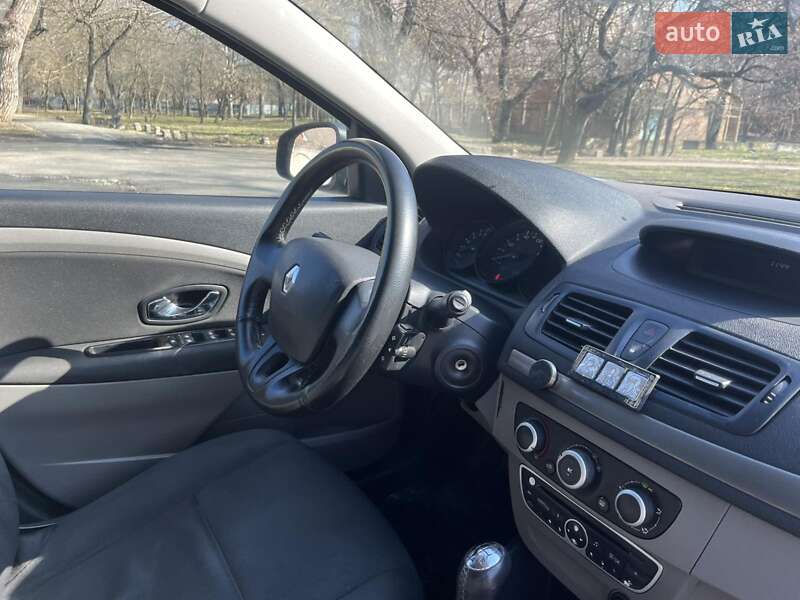 Седан Renault Fluence 2012 в Миколаєві фото 13 Седан Renault Fluence 2012 в Миколаєві