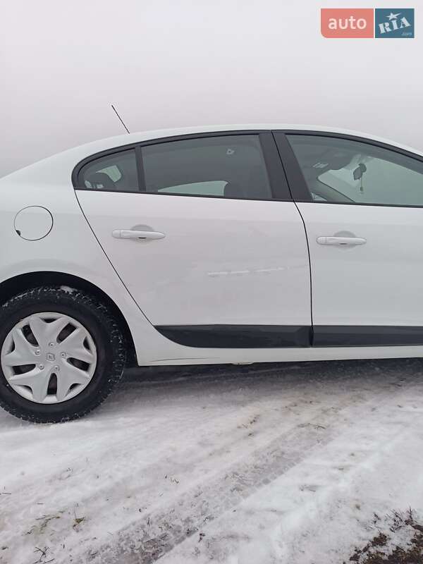 Седан Renault Fluence 2014 в Лебедине
