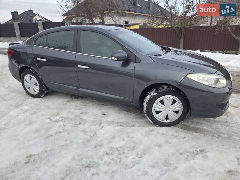 Седан Renault Fluence 2010 в Києві