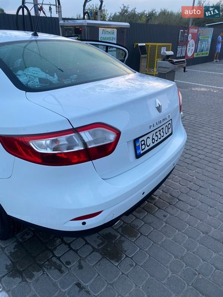 Седан Renault Fluence 2011 в Жовкве