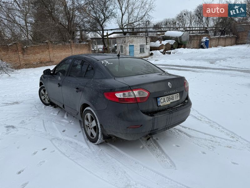Седан Renault Fluence 2010 в Умани