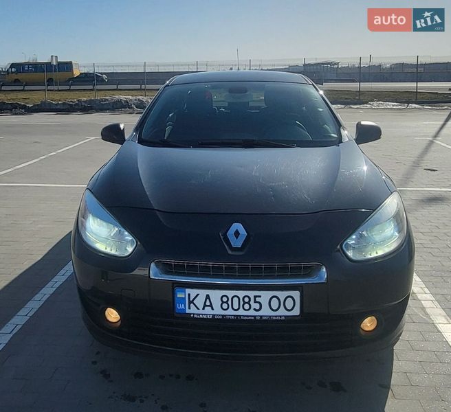 Седан Renault Fluence 2010 в Киеве