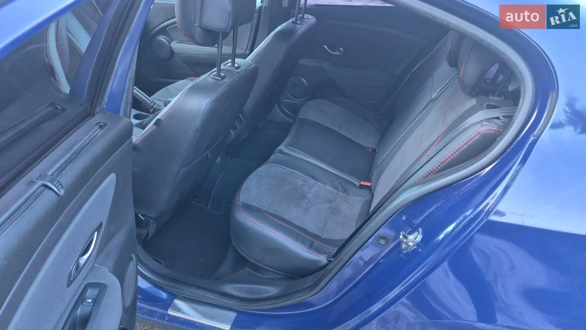 2011 Renault Fluence - мініатюра 11