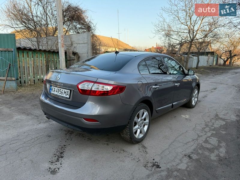 Седан Renault Fluence 2010 в Кременчуге
