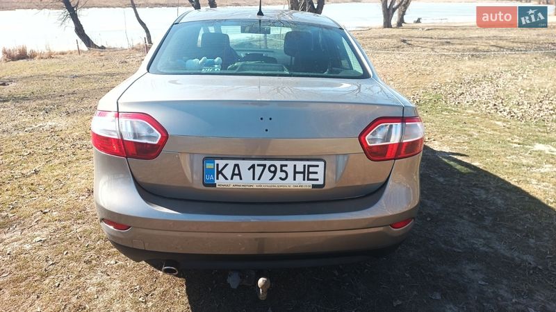 Седан Renault Fluence 2011 в Киеве