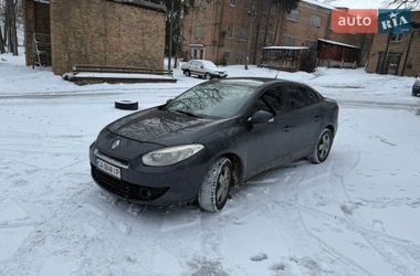 Седан Renault Fluence 2010 в Умані