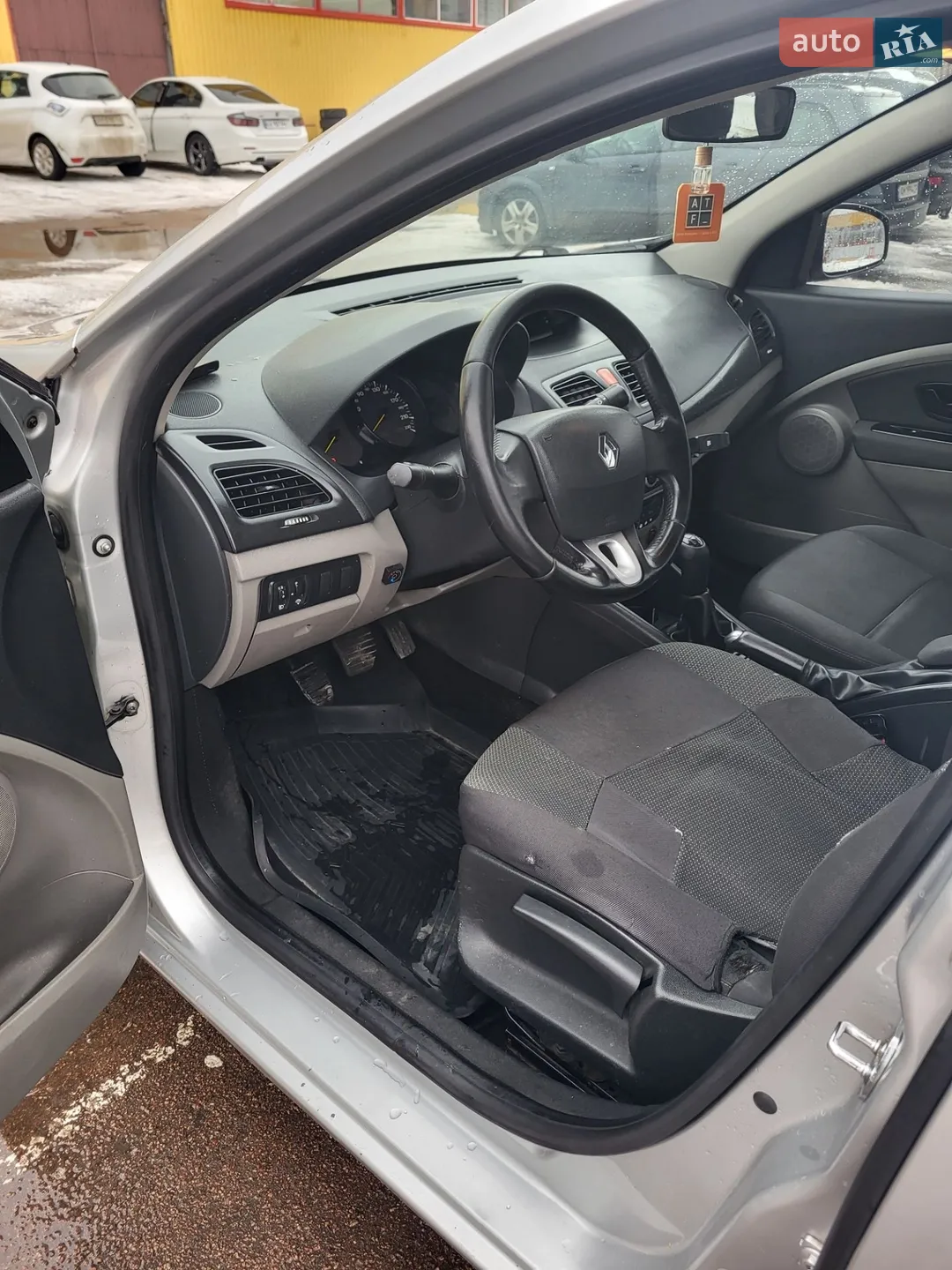 2011 Renault Fluence - мініатюра 6