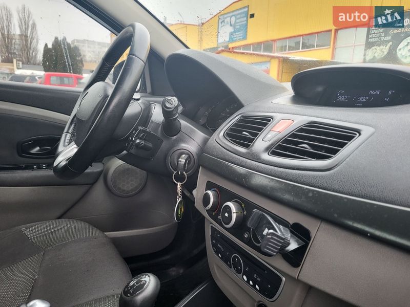Седан Renault Fluence 2011 в Житомире