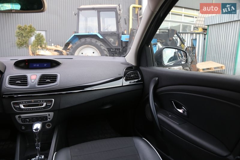 Седан Renault Fluence 2013 в Киеве