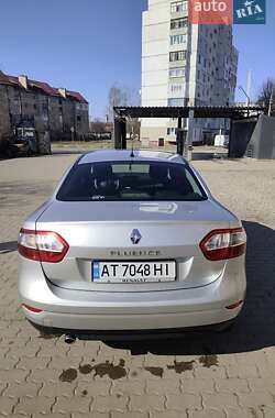 Седан Renault Fluence 2011 в Калуше