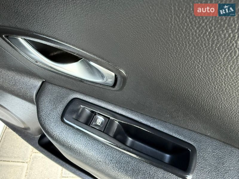 Седан Renault Fluence 2011 в Одессе