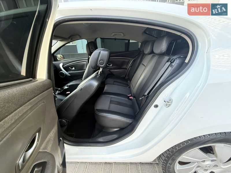 Седан Renault Fluence 2011 в Одессе