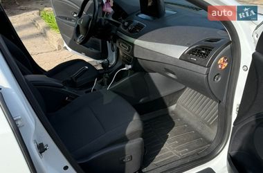 Седан Renault Fluence 2012 в Каневе