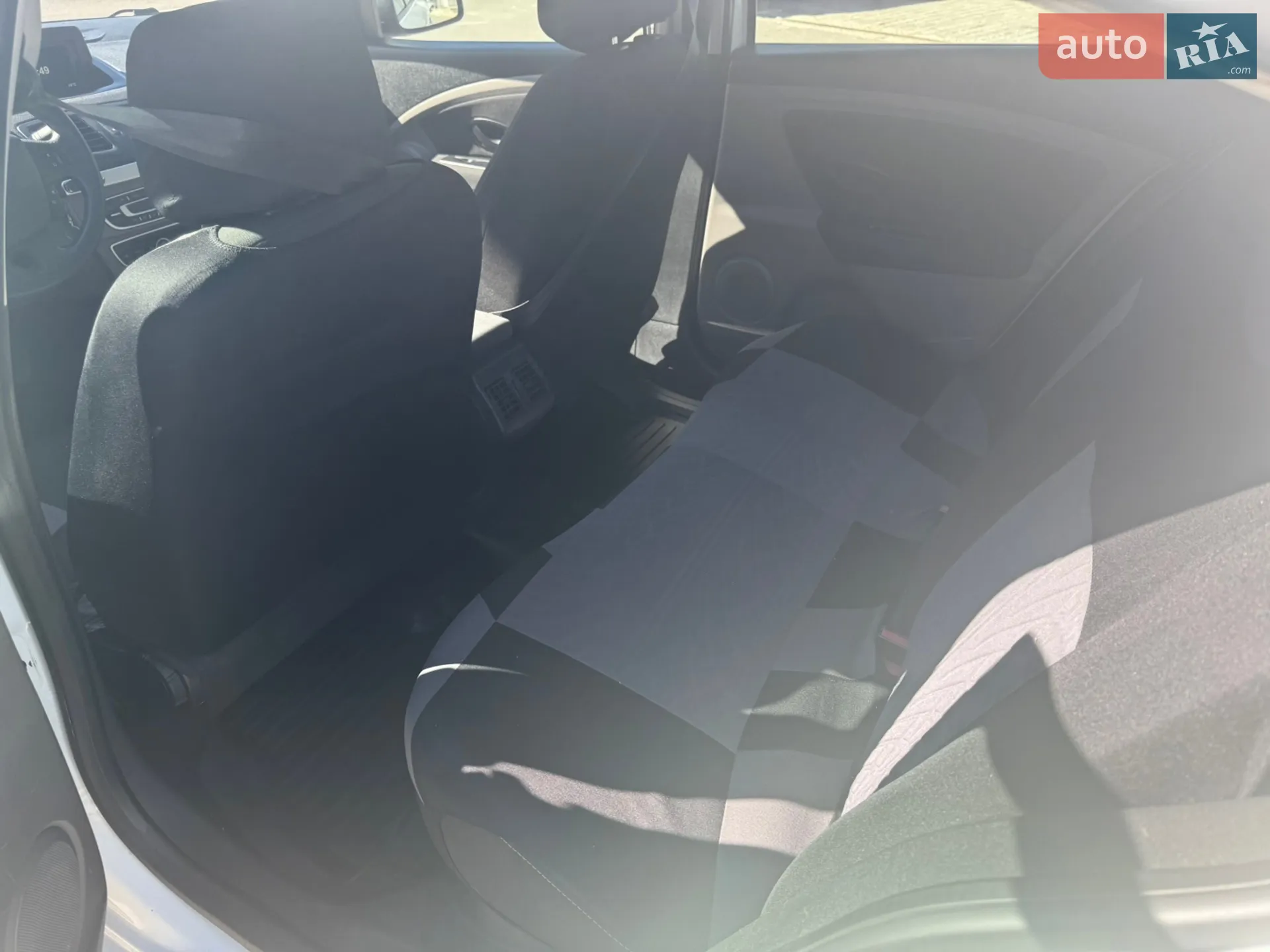 2012 Renault Fluence - мініатюра 10