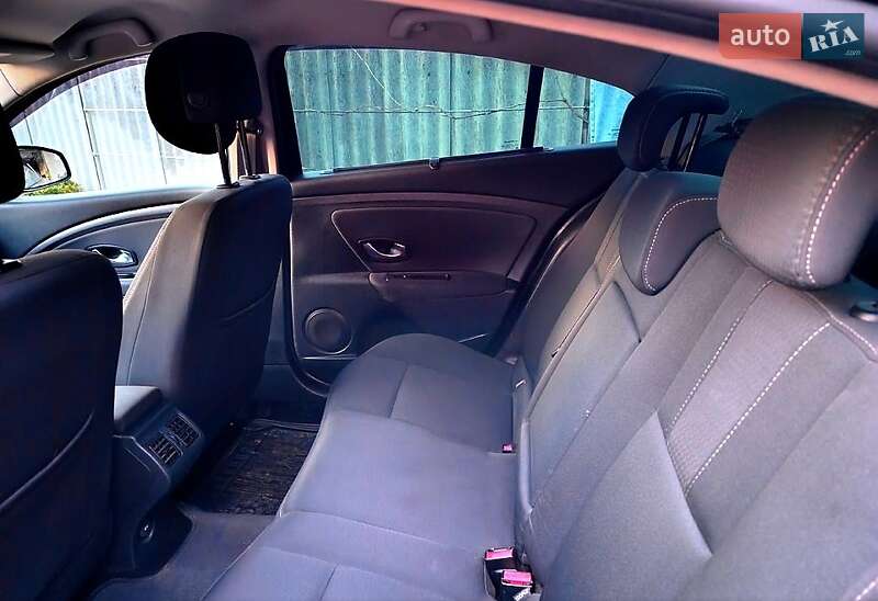 Седан Renault Fluence 2010 в Лубнах фото 10 Седан Renault Fluence 2010 в Лубнах