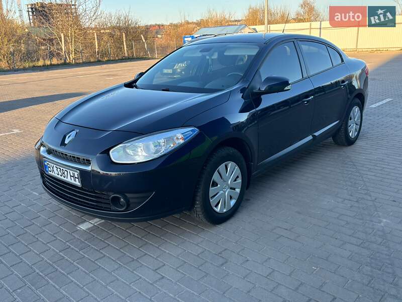 Седан Renault Fluence 2010 в Дубно