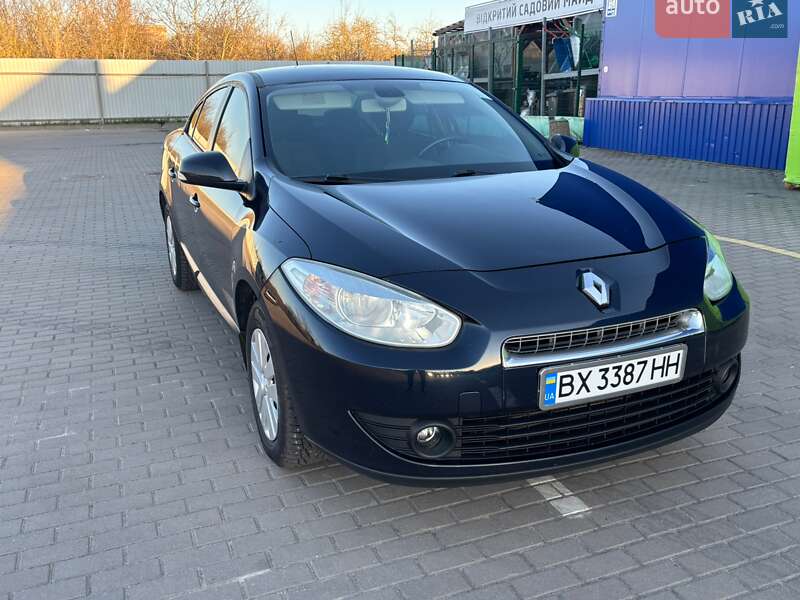 Седан Renault Fluence 2010 в Дубно