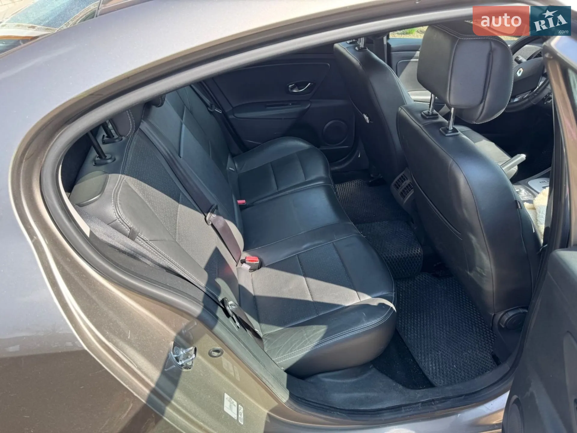 2012 Renault Fluence - мініатюра 7