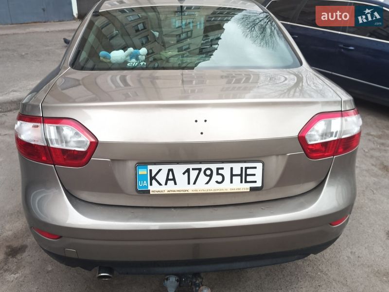 Седан Renault Fluence 2011 в Киеве