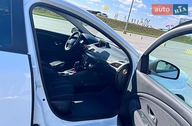Седан Renault Fluence 2014 в Львові